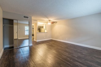Seville @ Bellmar Rentals - Dallas, TX | Apartments.com