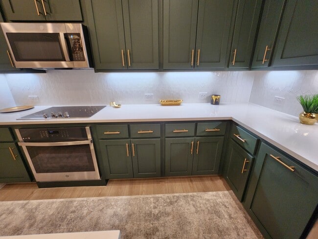 Building Photo - 632 Blue Ridge Dr