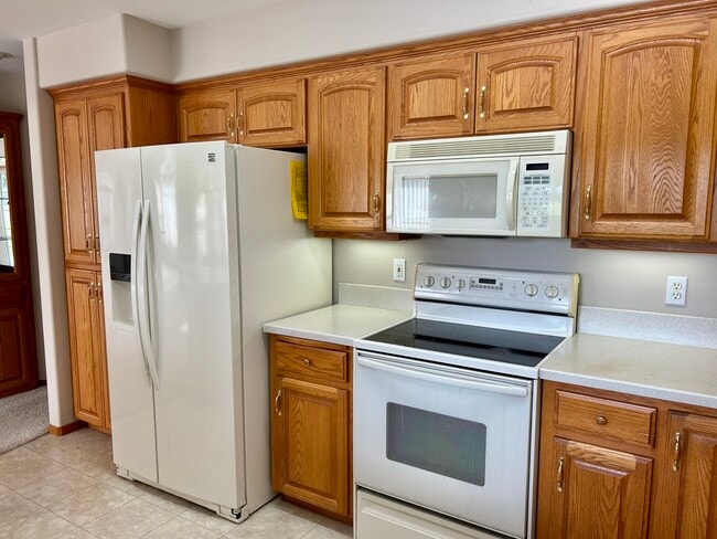Foto del edificio - 213 E Maberry Dr