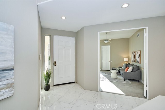 Foto del edificio - 44980 Olympic Ct