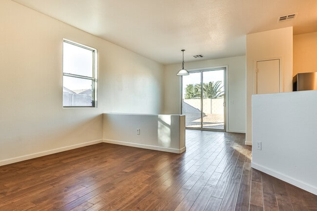 Building Photo - Come view this charming home