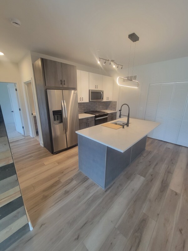 Foto del edificio - 302 W Liberty Dr