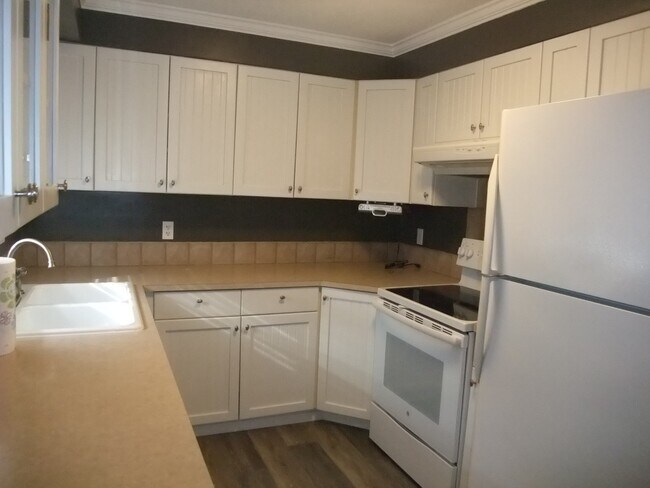 Foto del edificio - 2808 SE Pine St