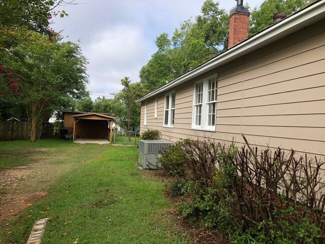 Building Photo - Available Fall 2026!