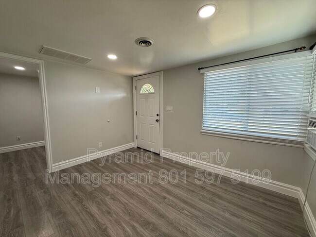 Foto del edificio - 3180 S 400 E