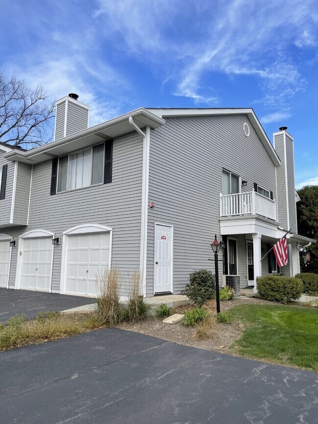 Foto del edificio - 329 Coventry Ct