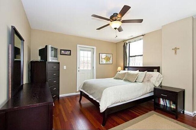 Foto del edificio - 613 N Racine Ave