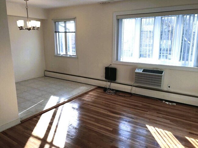 Building Photo - 60-29 74th St