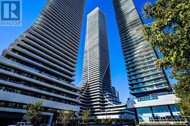 Building Photo - 30 Shore Breeze Dr