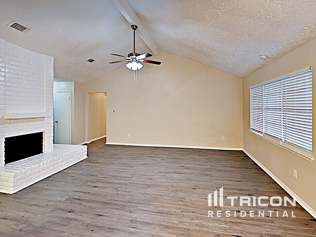 Building Photo - 16319 Silver Sky Ln