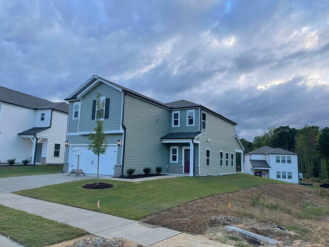 Building Photo - 137 Wilbur Lake Dr