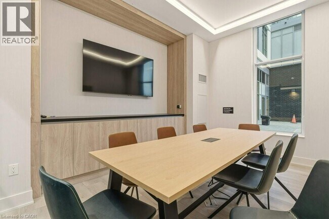 Building Photo - 500 Plains Rd E