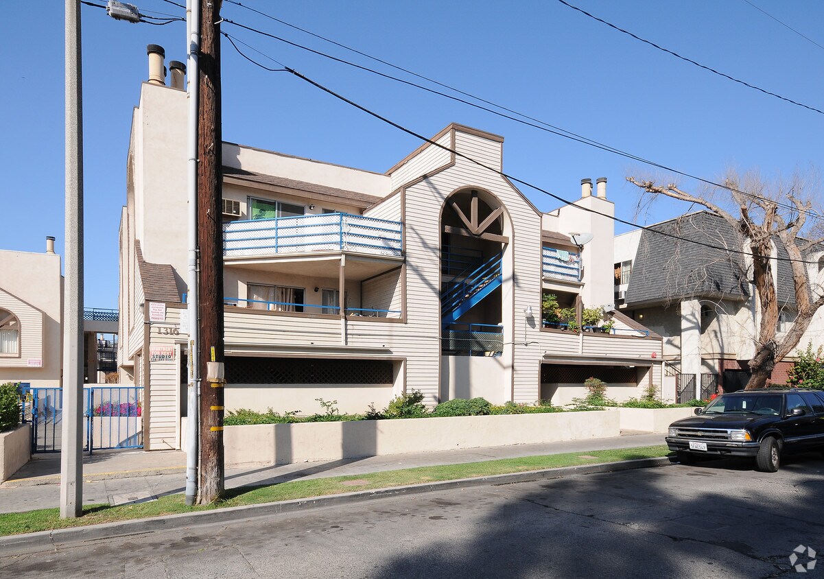 1324 - 1330 French St - 1324-1330 French St