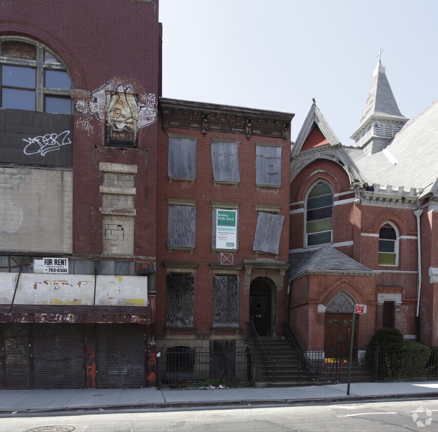Primary Photo - 378 Nostrand Ave
