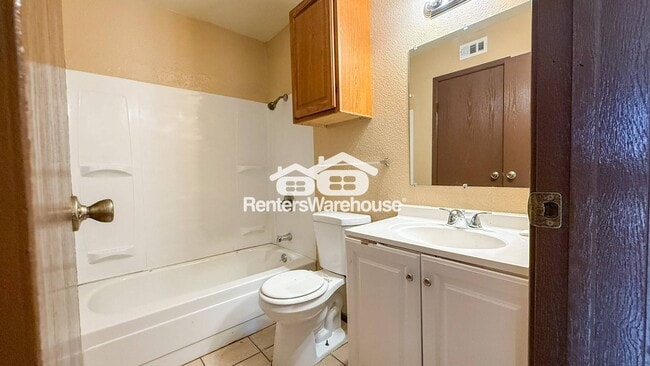Foto del edificio - 13480 S Thorntree Dr