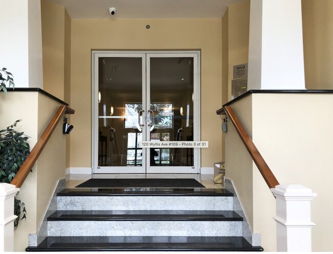 Foto del edificio - 120 Wyllis Ave