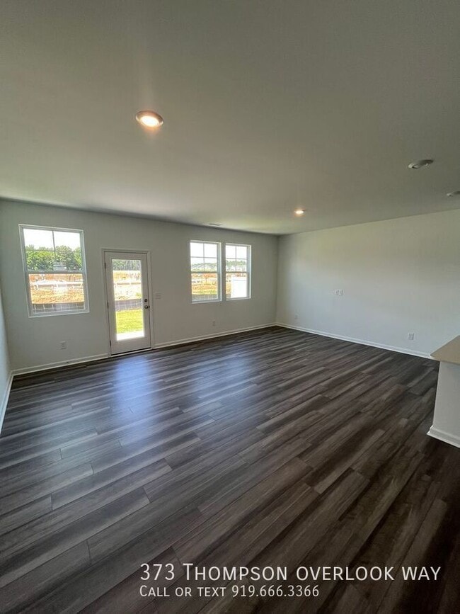 Foto del edificio - 373 Thompson overlook Way