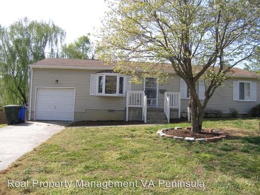 Building Photo - 32 Barron Dr