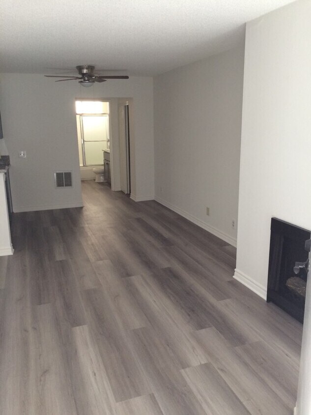 Primary Photo - 1402 N Alta Vista Blvd