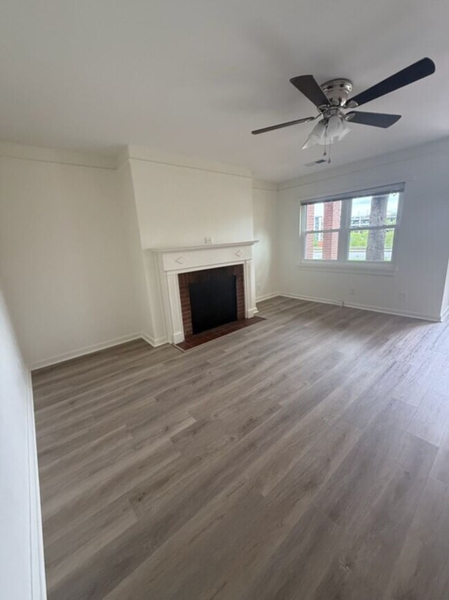 Foto del edificio - ST FRANCIS AVENUE 4308/4310