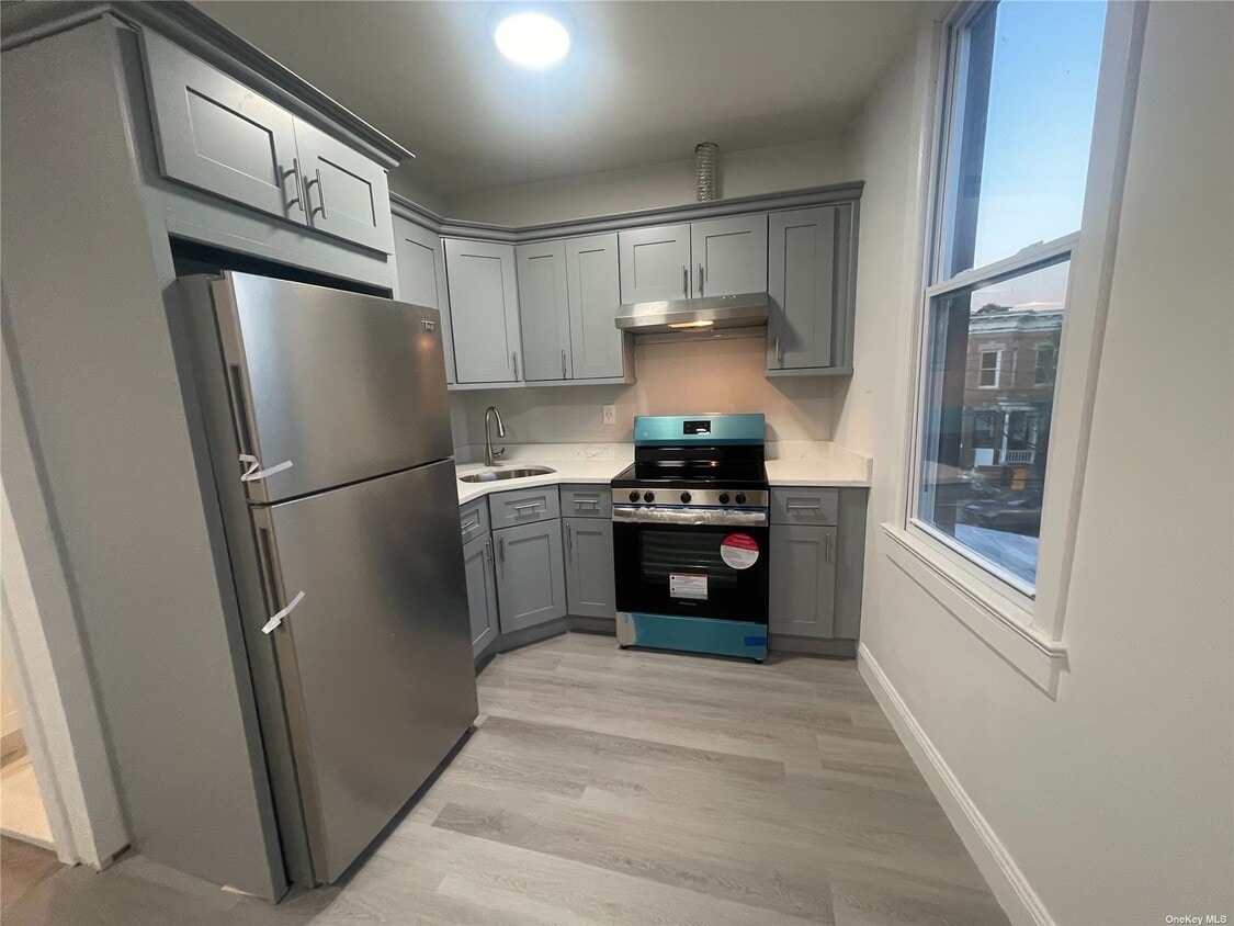 Foto principal - 198 Etna St