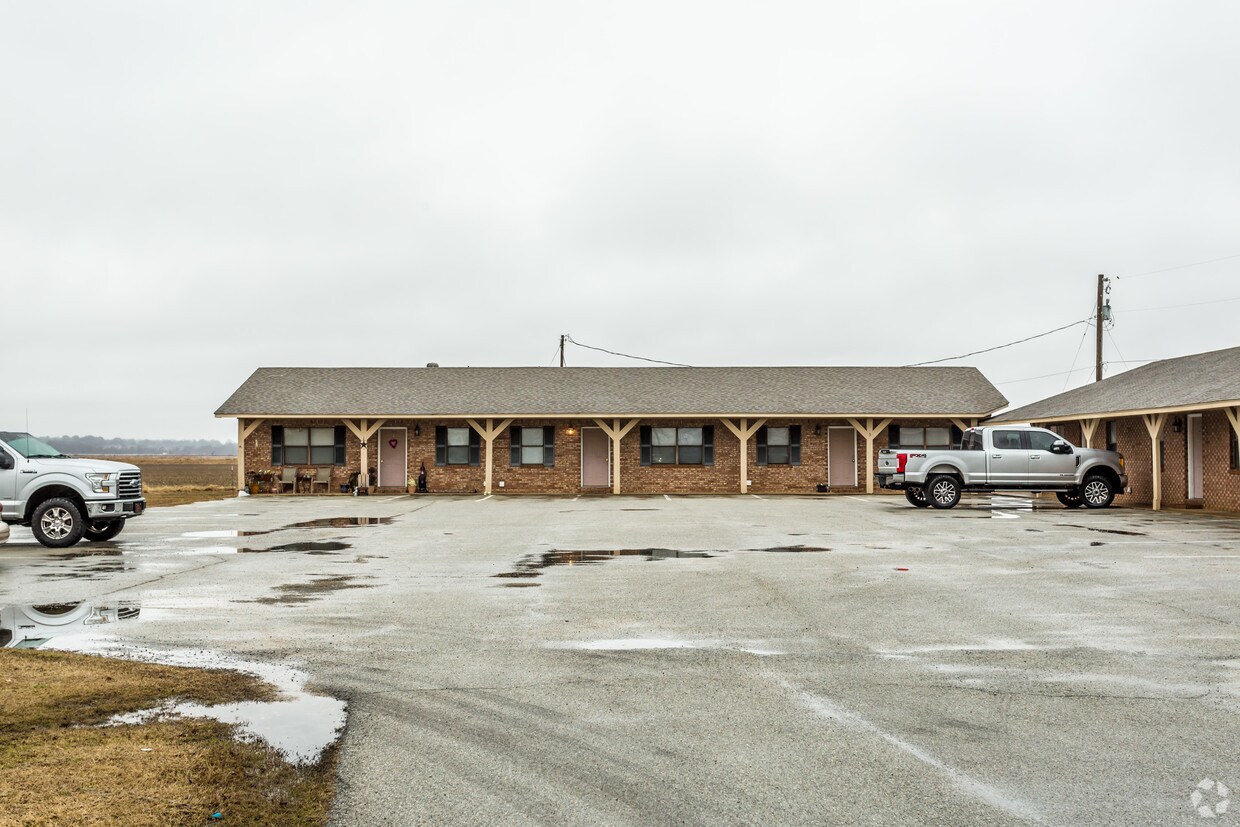 Foto del edificio - 5300 E Highland Dr