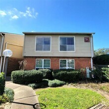Building Photo - 5005 Georgi Ln