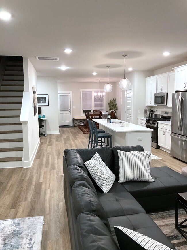 Foto del edificio - 115 Weavers Grove Dr