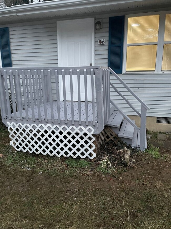 Building Photo - 116 Harrison Ave NW