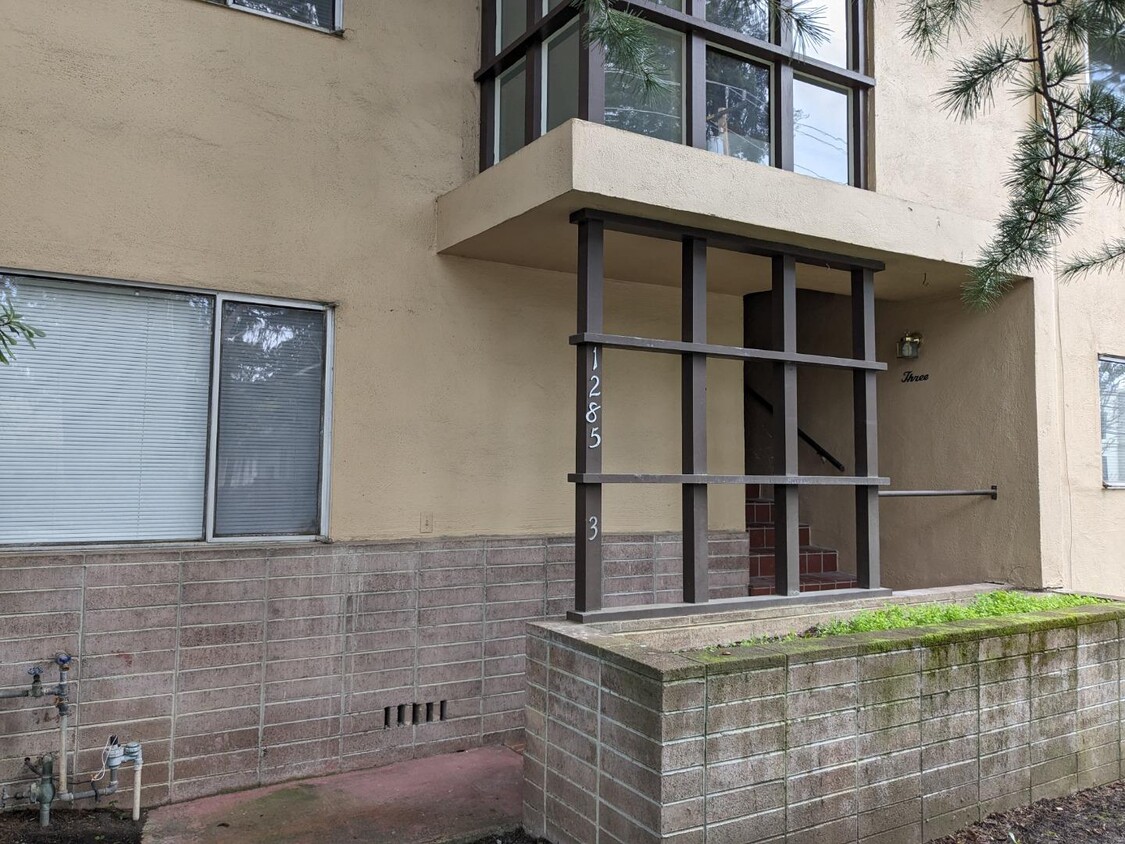 Foto principal - 1285 Hoover St