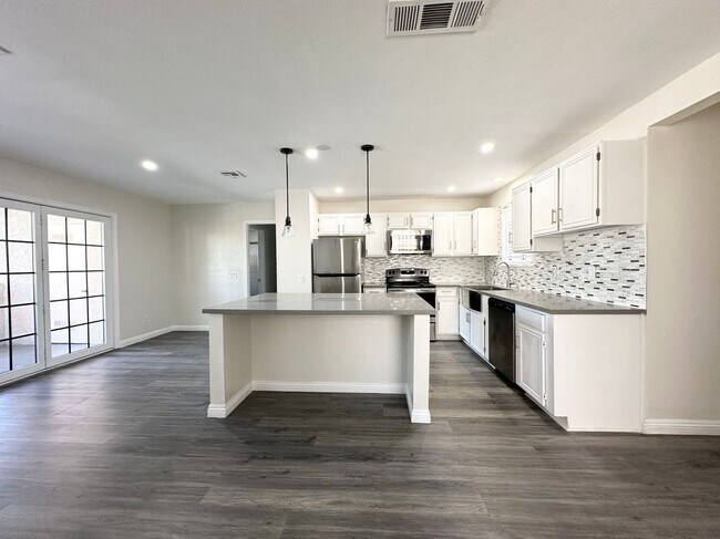 Foto del edificio - Fantastic Condo