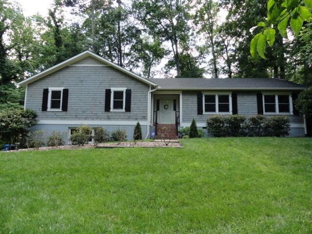 Building Photo - 3856 Somerset Dr