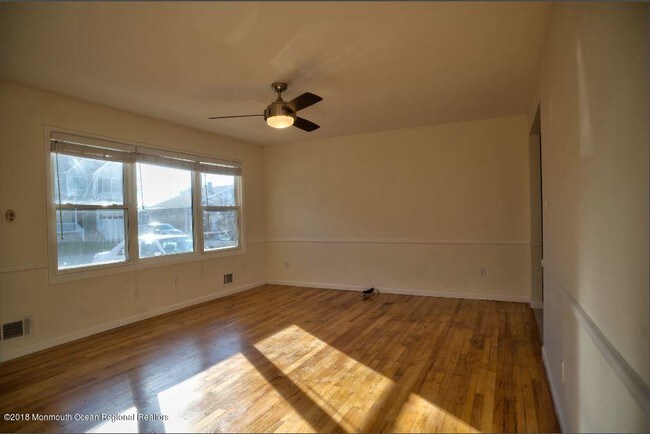 Foto del edificio - 778 Tunney Point Dr