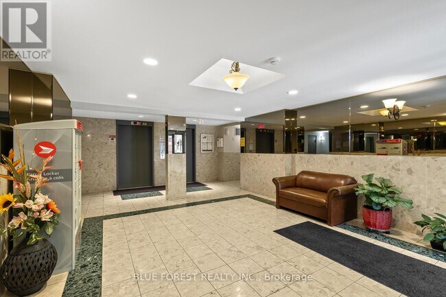 Building Photo - 76-776 Base Line Rd W