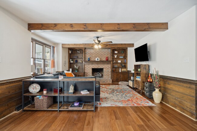 Building Photo - 4125 Duke of Gloucester Dr