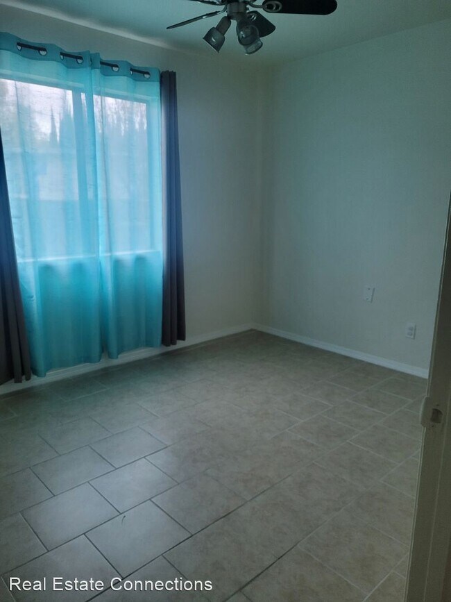 2 br, 1 bath House - 4090 Hobart Avenue - 4