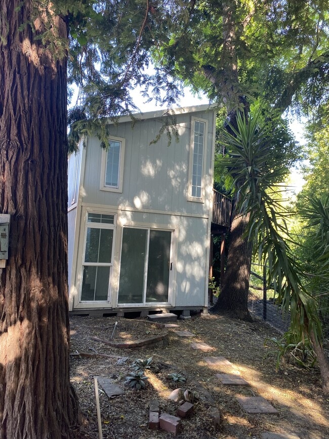Foto del edificio - 4405 San Pablo Dam Rd