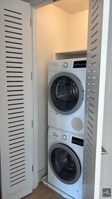 Foto del edificio - EAST 2ND ST