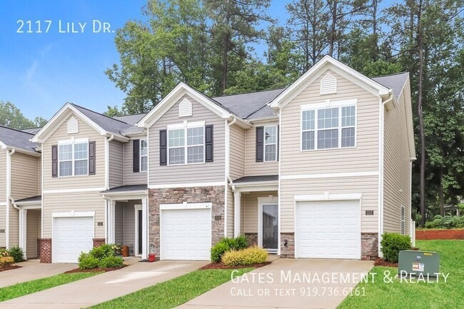 Building Photo - 2117 Lily Dr