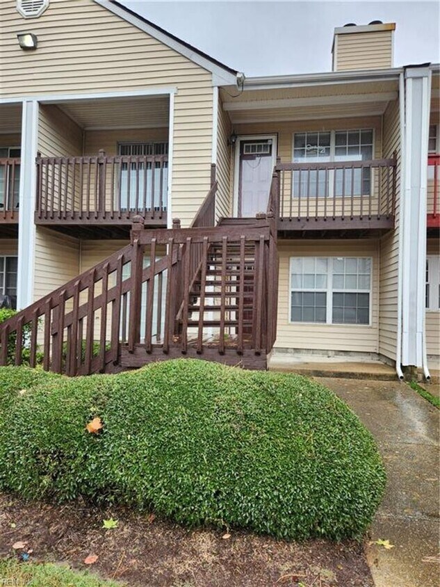 Primary Photo - 3722 B Towne Point Road, Portsmouth - Avai...