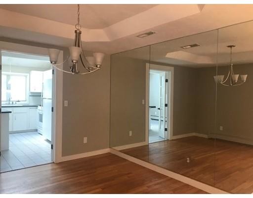 Foto del edificio - 6 Applewood Ln