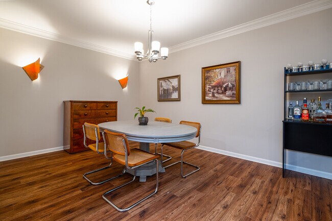 Foto del edificio - 2632 Peachtree Rd NE