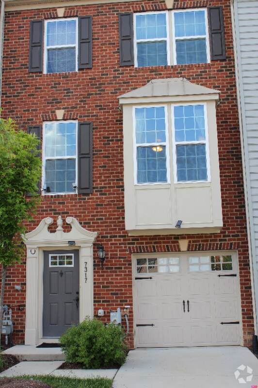 Village Towns Condominiums Apartments for Rent with Parking Elkridge