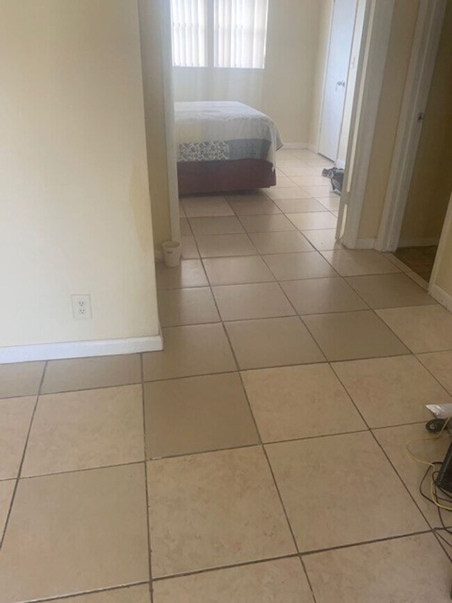 Foto del edificio - 1 Bedroom in a Beautiful Neighborhood in Sunrise, FL