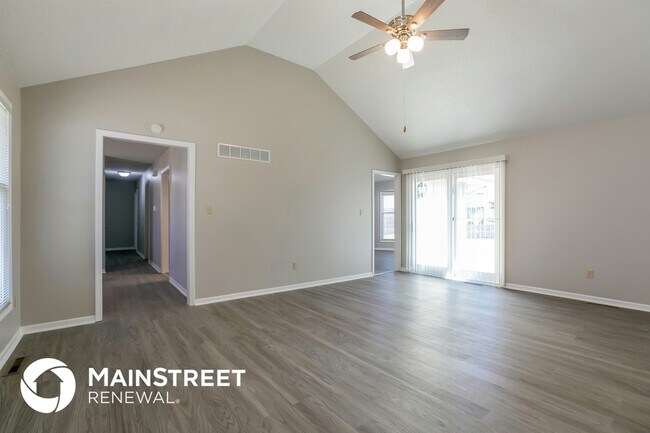 Foto del edificio - 613 SE Ashton Dr