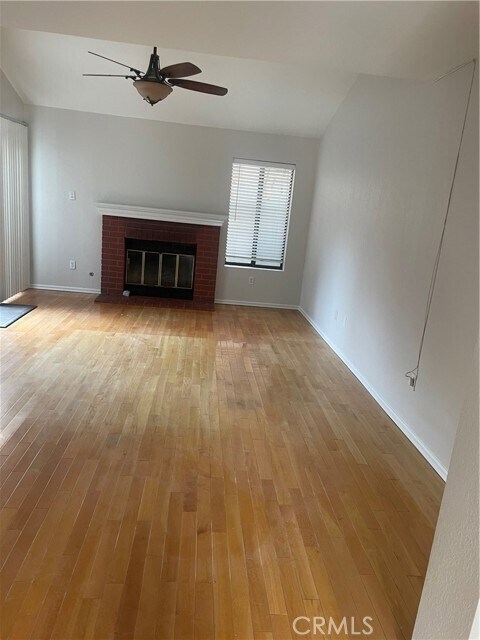 Foto del edificio - 5567 Crescent Ave