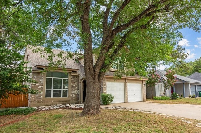 Building Photo - 1108 Forest Oaks Path
