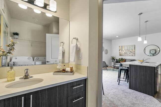 Foto del edificio - Studio Apartment in the Heart of Redmond