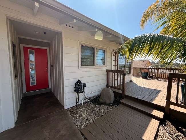 Building Photo - Charming 4BR San Diego Home with Front Dec...