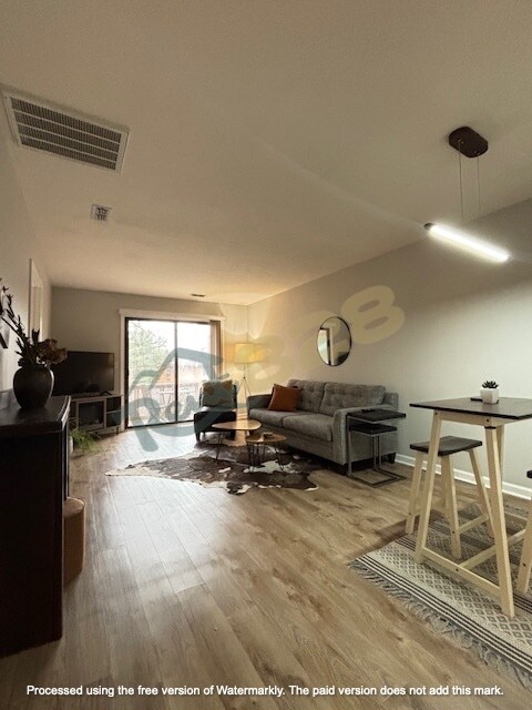 Foto del edificio - 551 Courtwood Ln